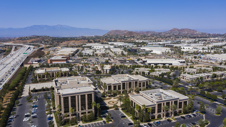 Cloud VoIP System for a Physical Therapy Clinic in Corona, CA